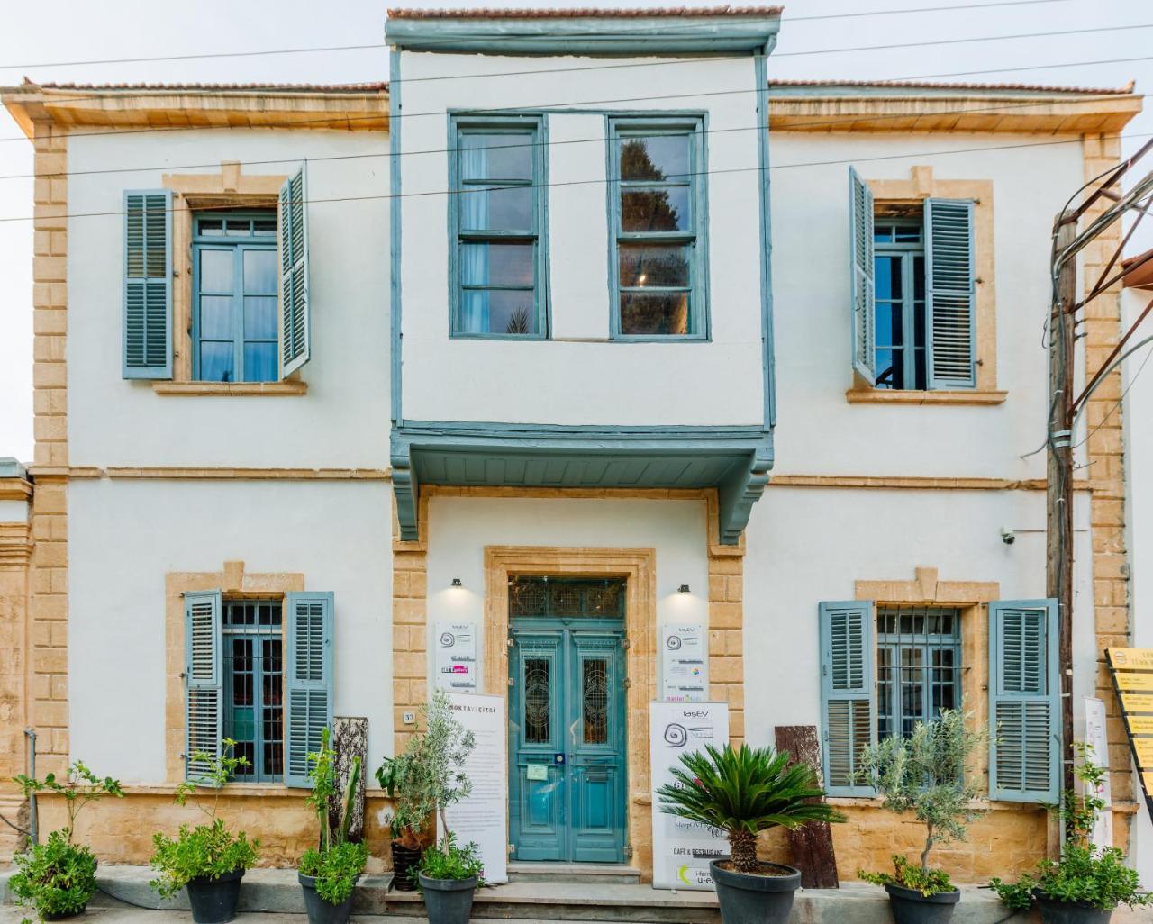 Tasev Guesthouse Никосия Экстерьер фото